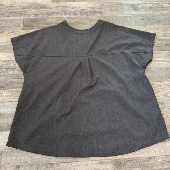 Climate Right by Cuddl Duds grey short sleeve V-neck scrubs top women XL O41 - Picture 5 of 5